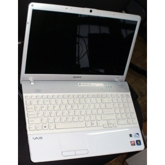 Ноутбук Sony Vaio VPCEB3E1R (Intel Pentium P6100 (2x2.0Ghz) /4096Mb DDR3 /320Gb /Radeon HD5470 /15.5" TFT 1366x768) - Махачкала